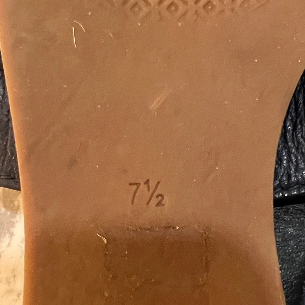 Tory Burch Black Leather Sandals size 7.5M